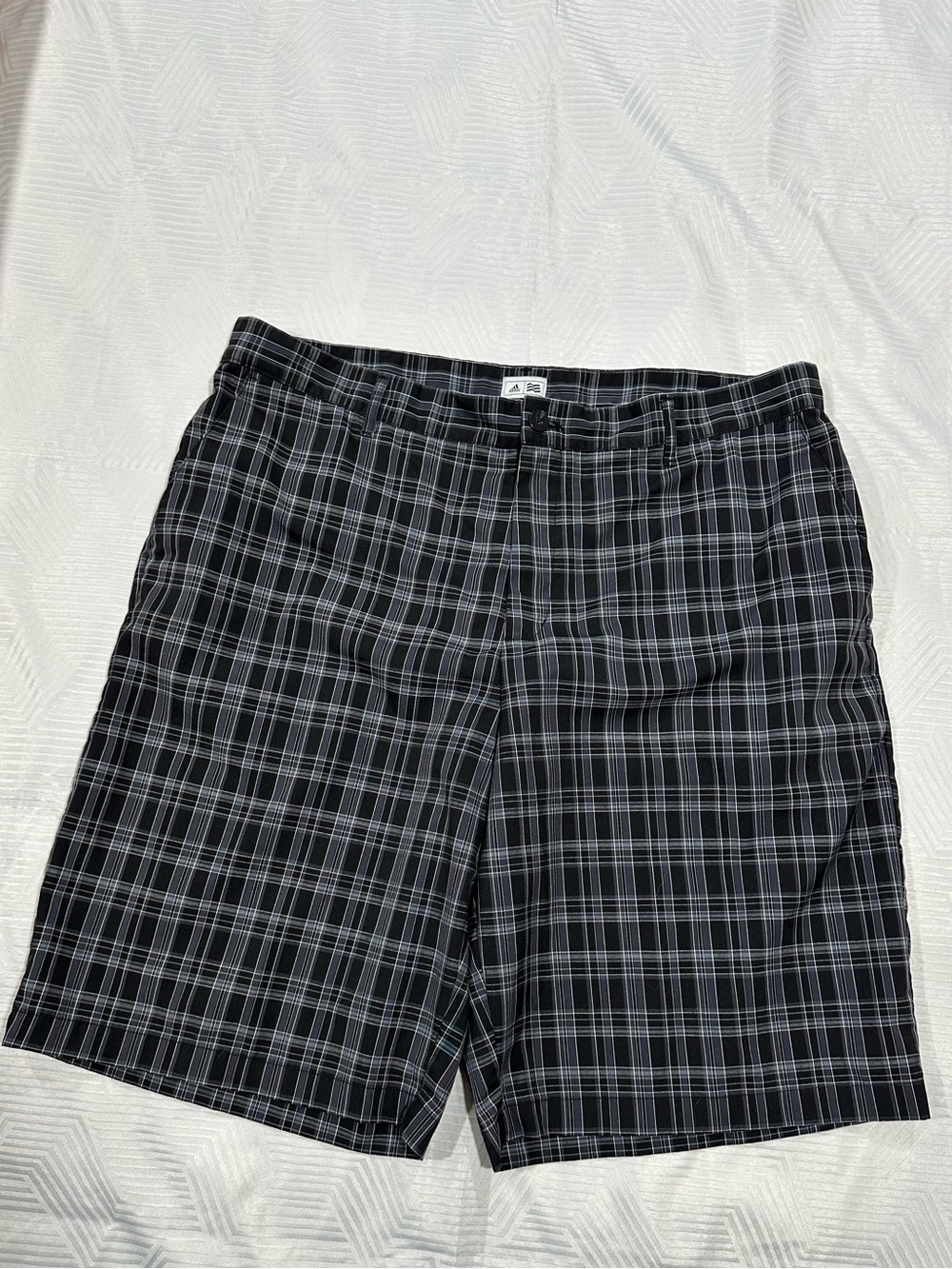 Adidas X25013 Men's Golf Shorts Plaid Flat Front Athletic Size 38